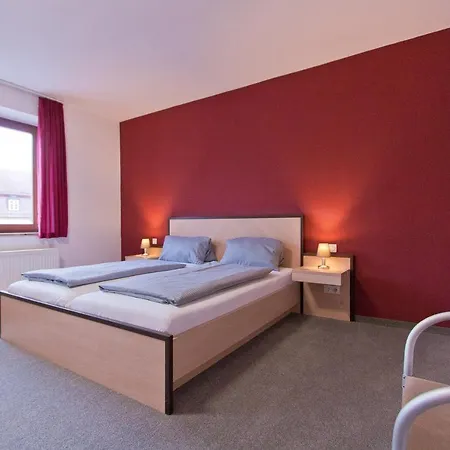 Postbraeu Hotel *
